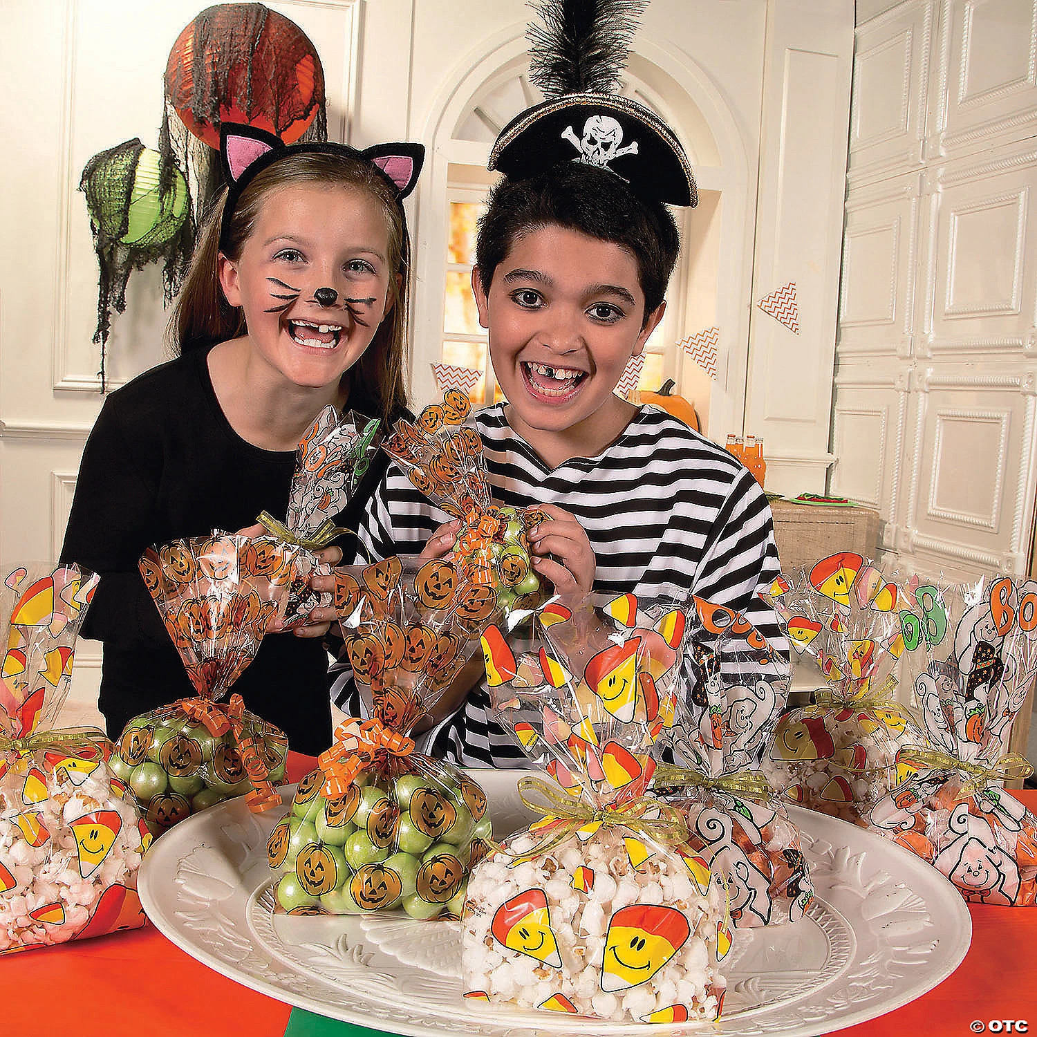 5 X 11 Spooky Halloween Cellophane Bag Assortment - 36 Pc. 3 5 X 11 Spooky Halloween Cellophane Bag Assortment - 36 Pc. - Image 3